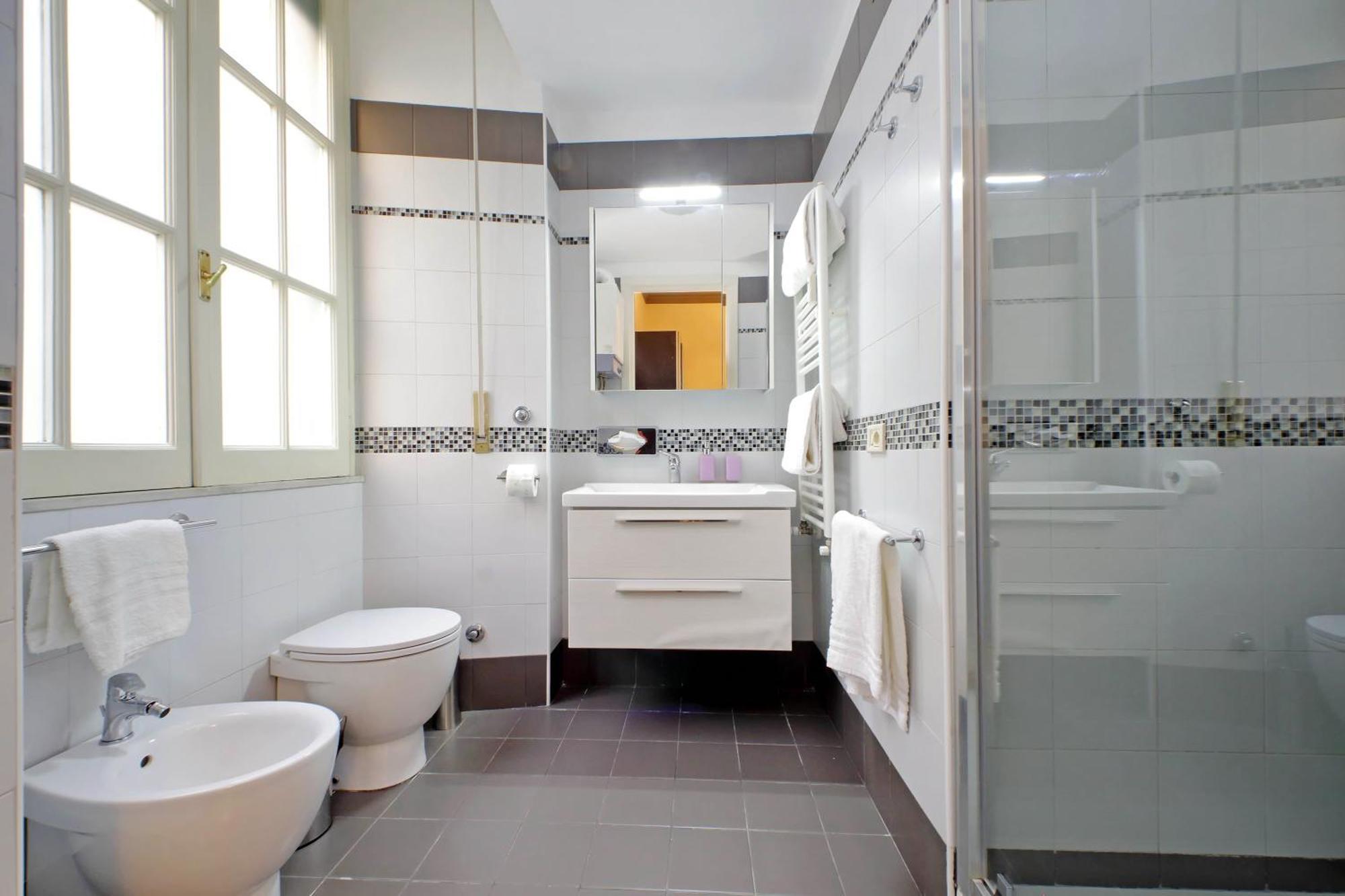 Casa Giuliana -3br 2bath Flat, 116 M2 On One Level, 2nd Floor With Lift, High Comfort, Quite, Chic, Doorman, 600 Meters From Vatican Museums And Ottaviano Metro, Plenty Of District Facilities, Welcome Drinks & Local Guide, 24 Hour 4 Language Su *