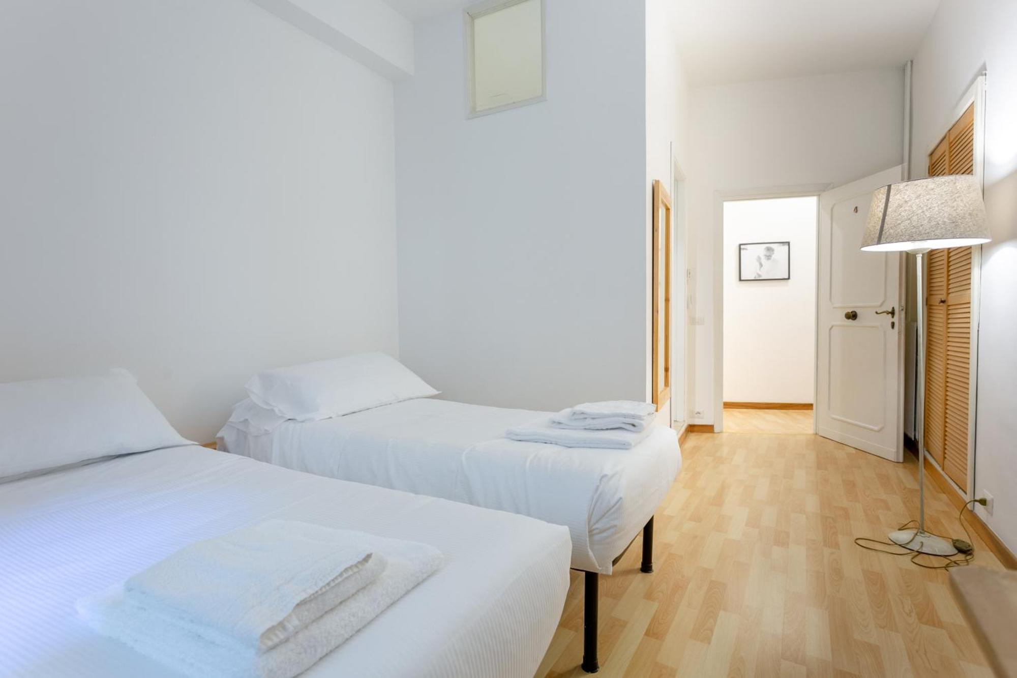 5 Bdrms Apartment Rome