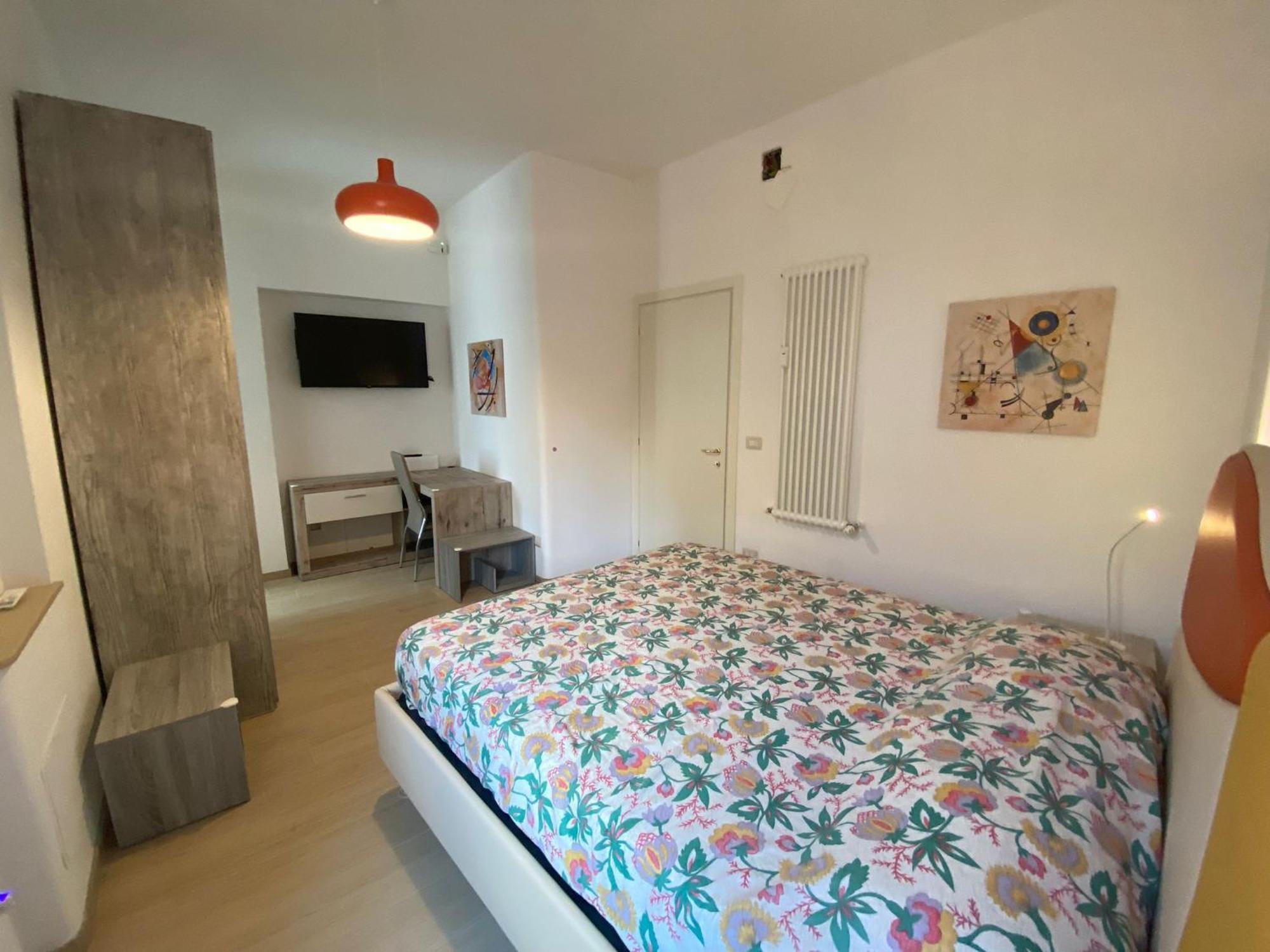 In Trastevere With Garage Apartment *