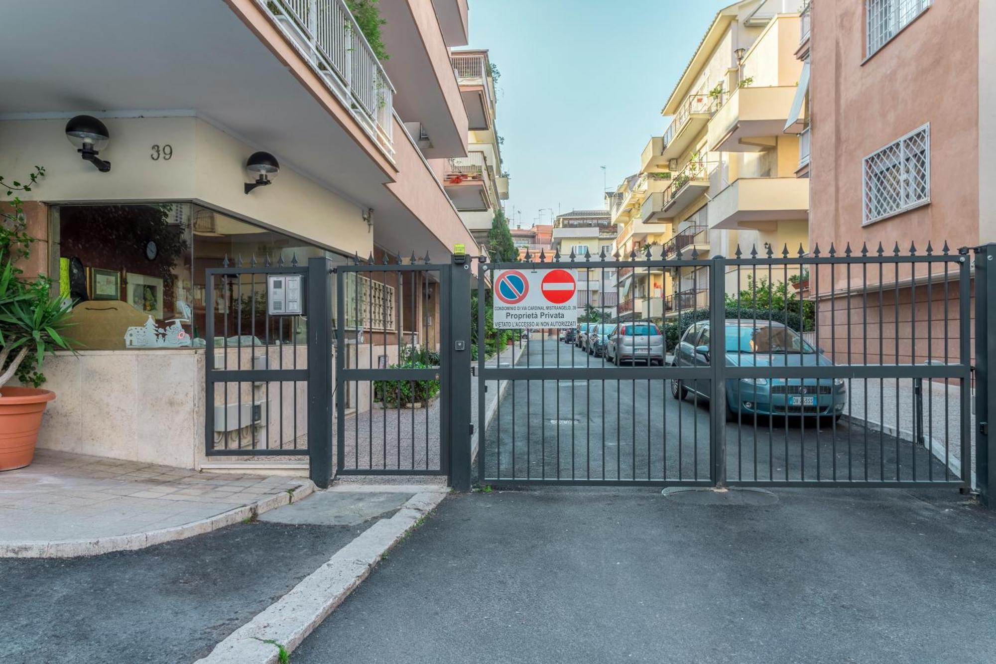 Apartment Family Art Flat Rome