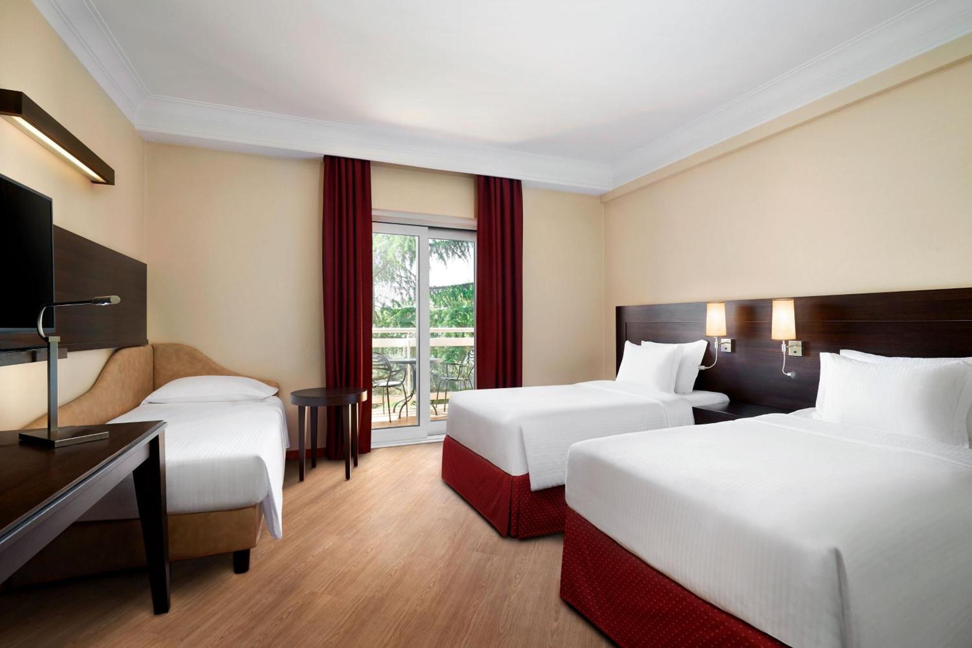 Courtyard By Marriott Park 4* Rome