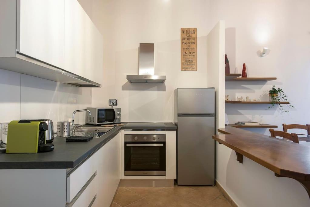 Castro Pretorio Cozy Apartment Rome
