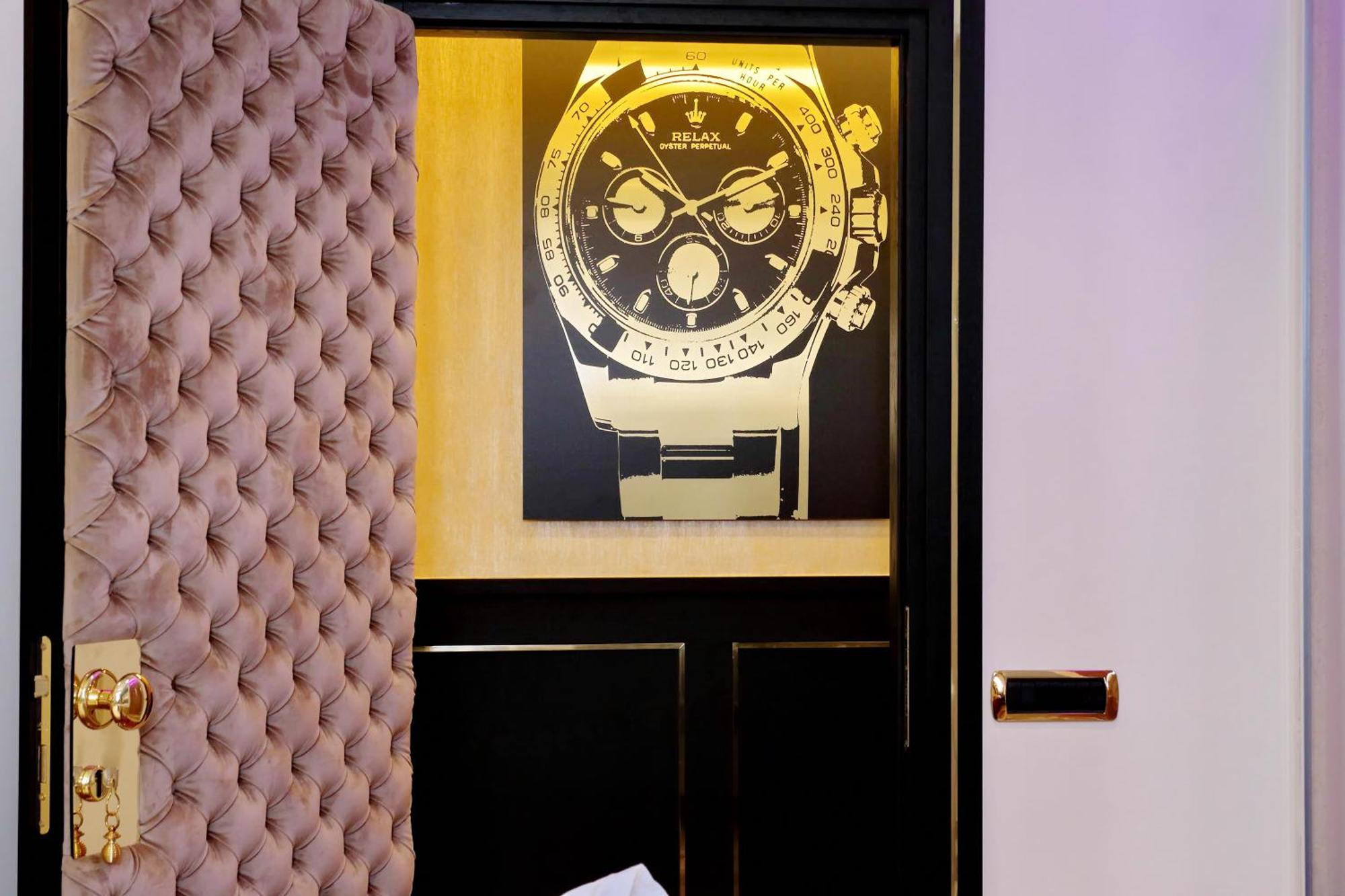 Spanish Gold Edition Apartment