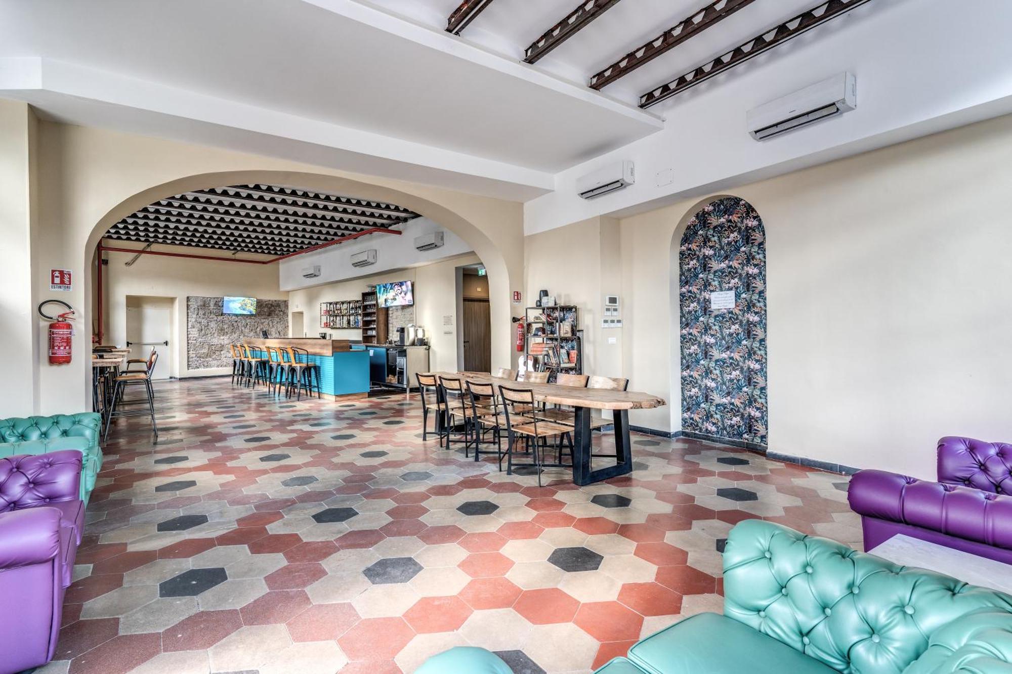Borgo Ripa Urban Travel Hostel Rome