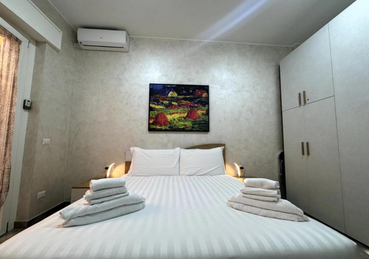 La Palmetta - Vicino Metro A Apartment Rome