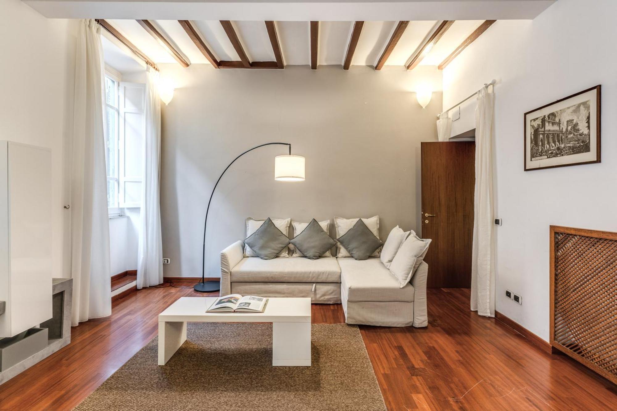 Apartment Myrhome - Spanish Steps