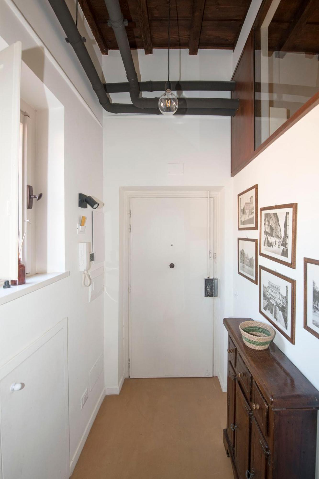 Fuori Dal Tempo Trastevere Apartment