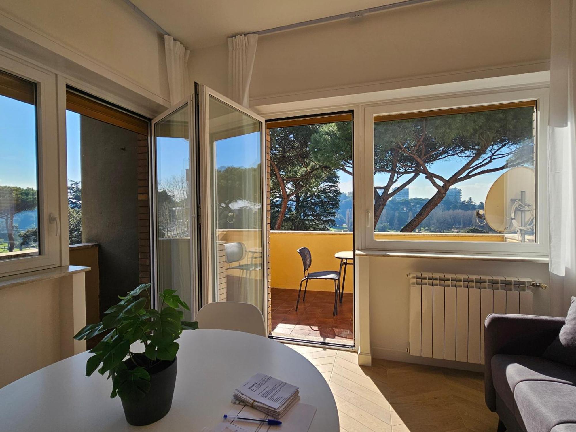 Eur Terrazzo Vista Laghetto Modigliani Appartamento *