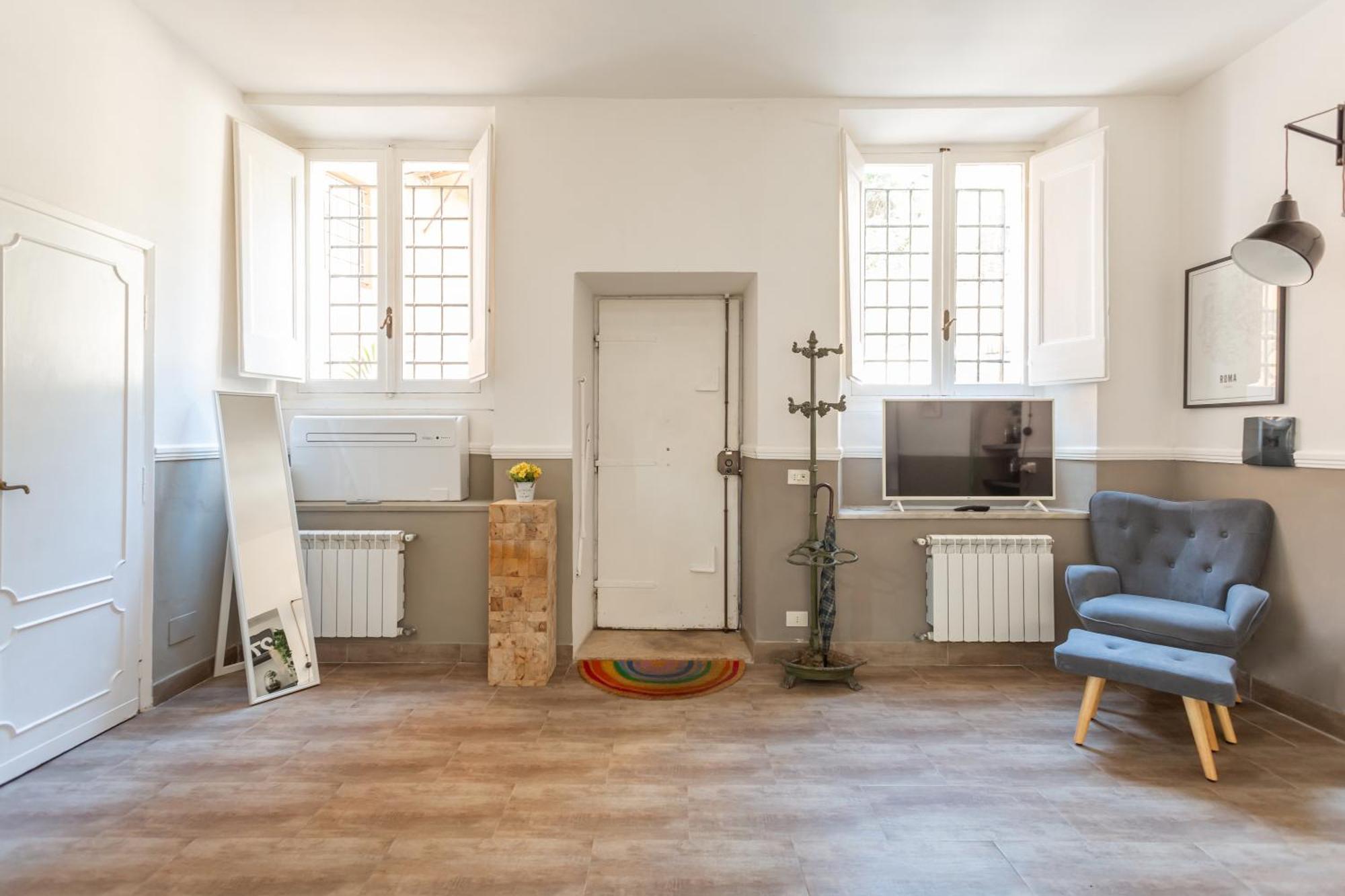 Charm Near Piazza Navona - Cozy Loft For 2 *