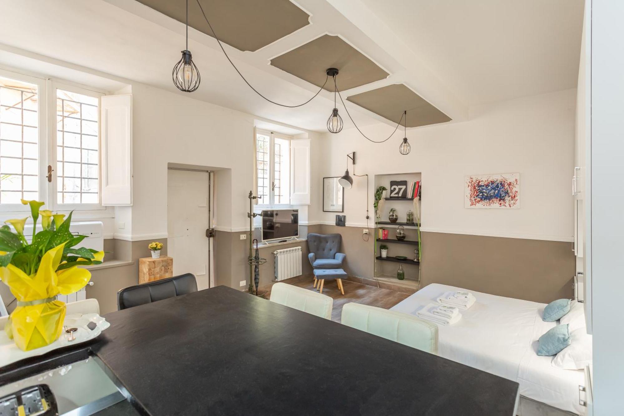 Charm Near Piazza Navona - Cozy Loft For 2 * Rome