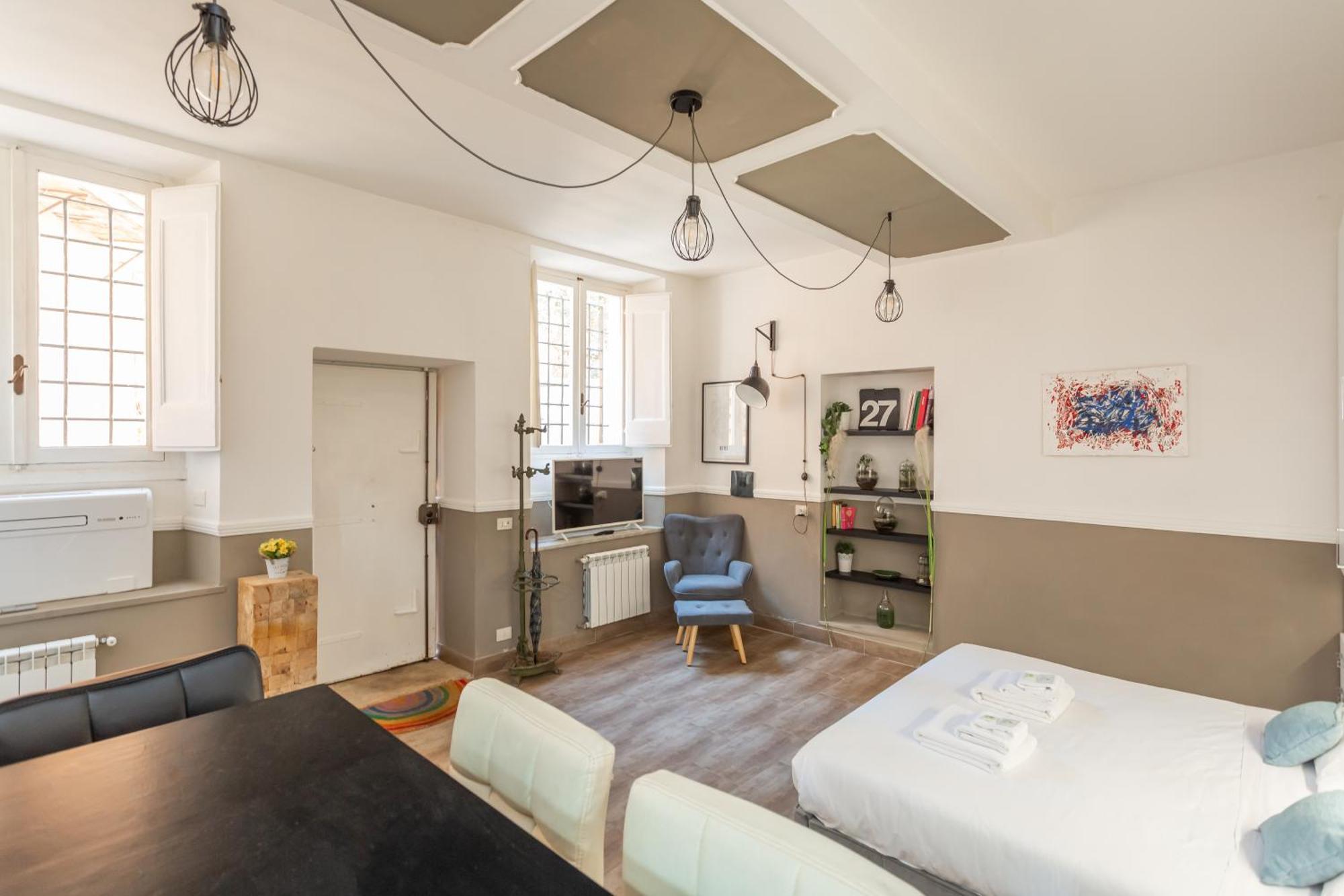 Charm Near Piazza Navona - Cozy Loft For 2 Apartment Rome