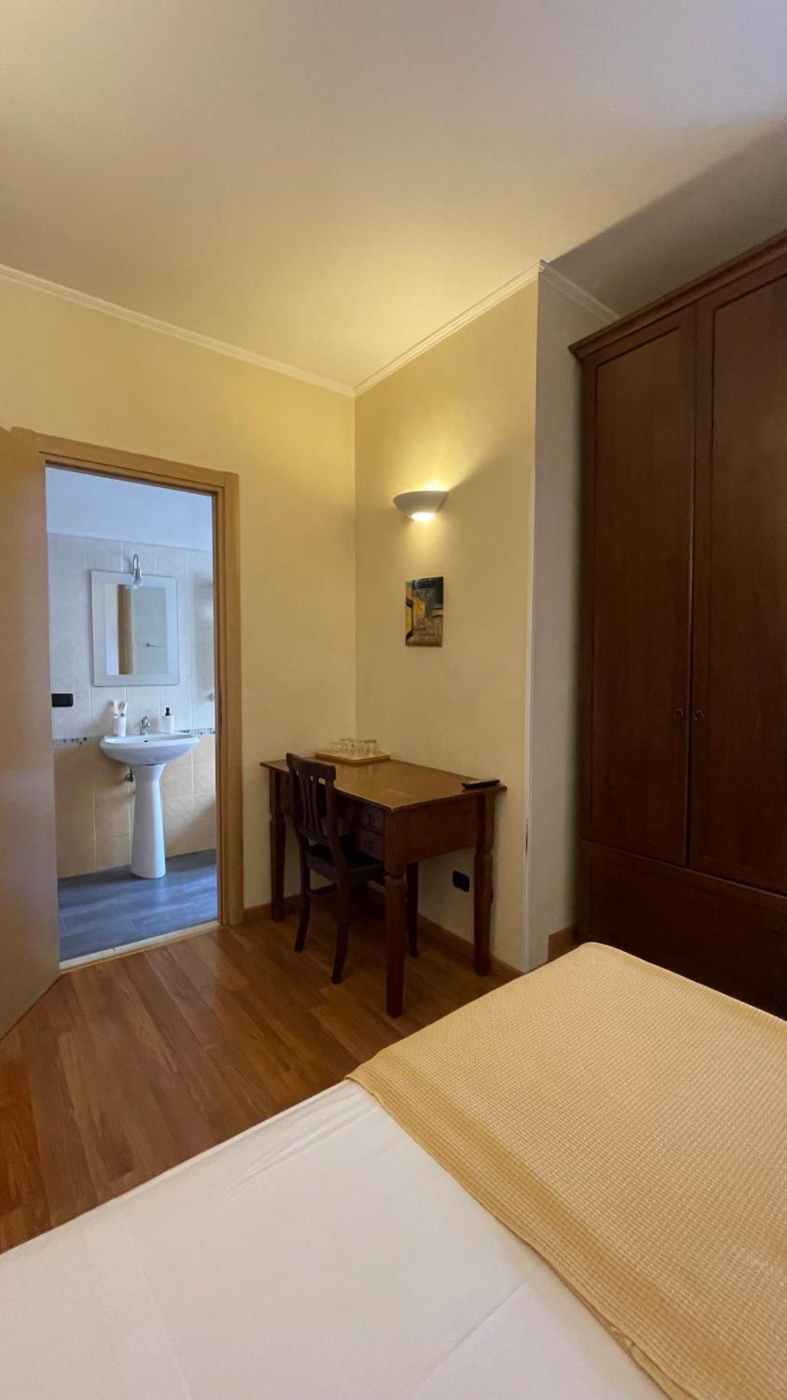 Holiday Suite Roma * Rome