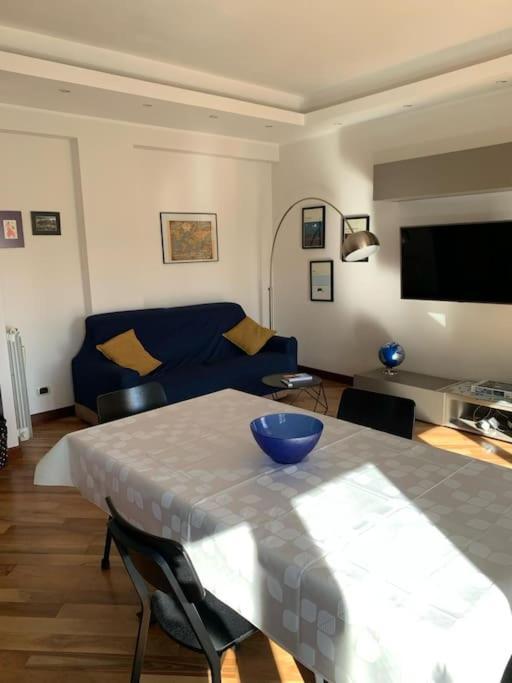 Home: Coli'n Cozy Apartment