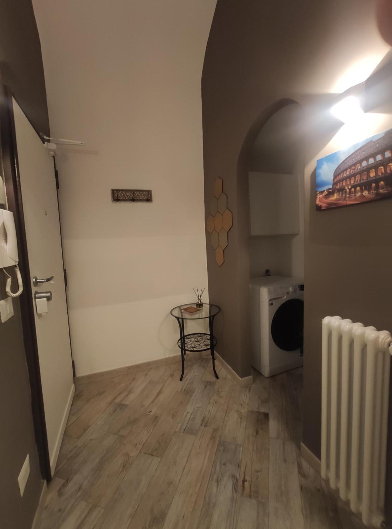 Alvin Casa Rome