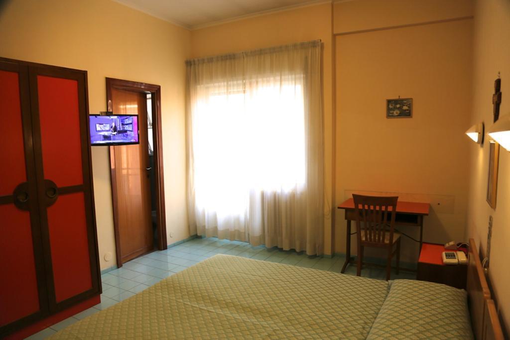 Hotel Casa Piccole Ancelle Di Cristo Re Rome