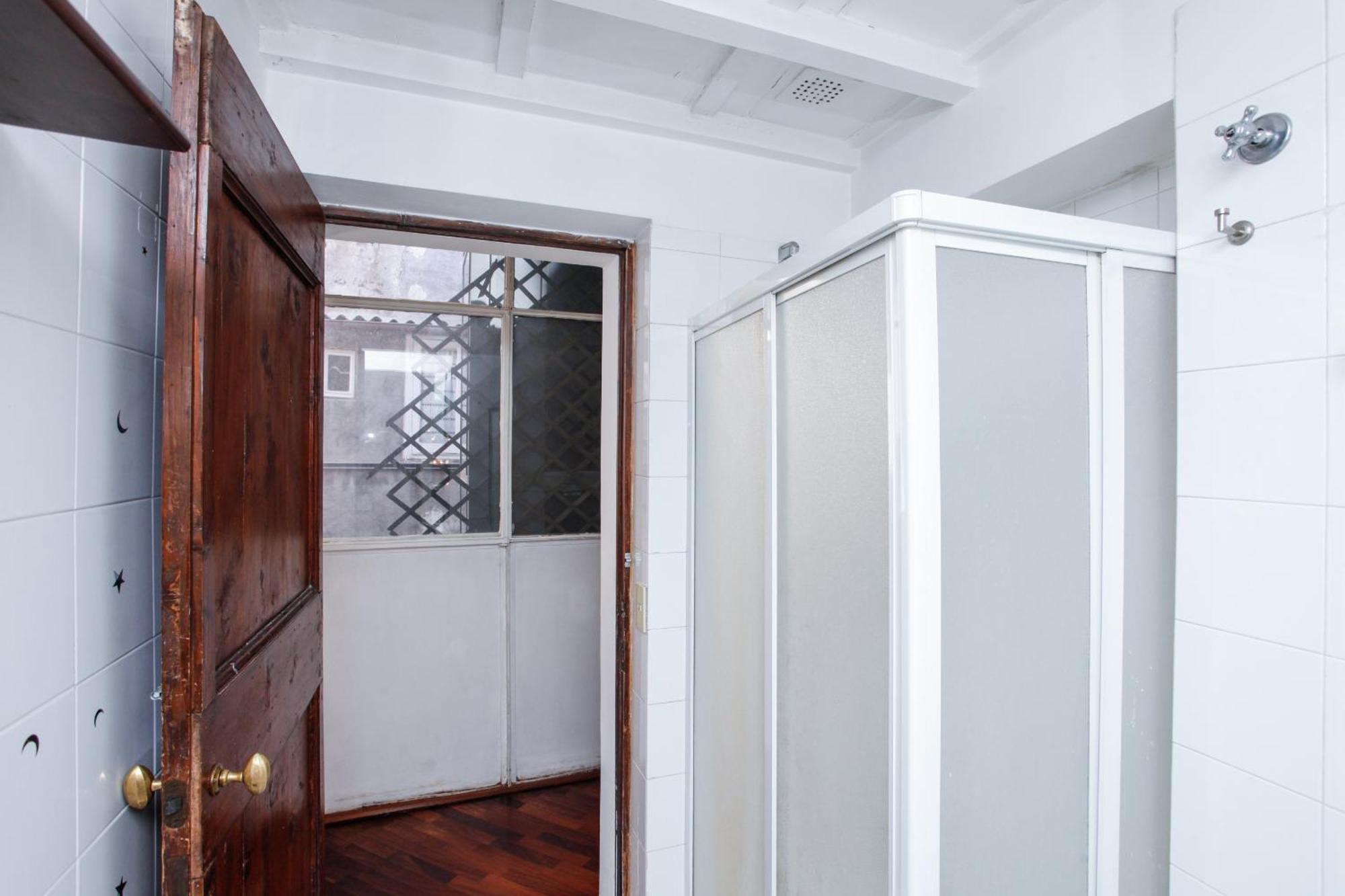 Apartment Above Pantheon Roof Rome