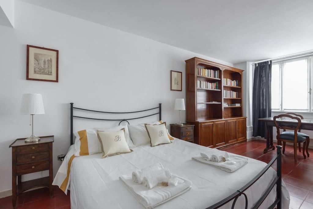 Discover The Pantheon From The Berardi Flat * Roma