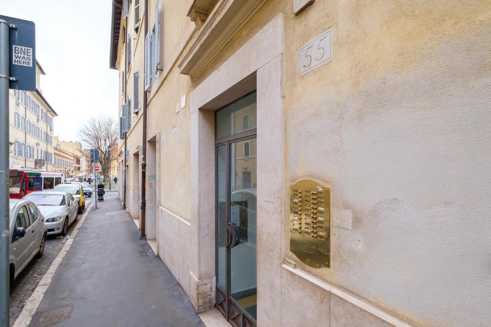 Ht Bilo 2 Colosseo Apartment Rome