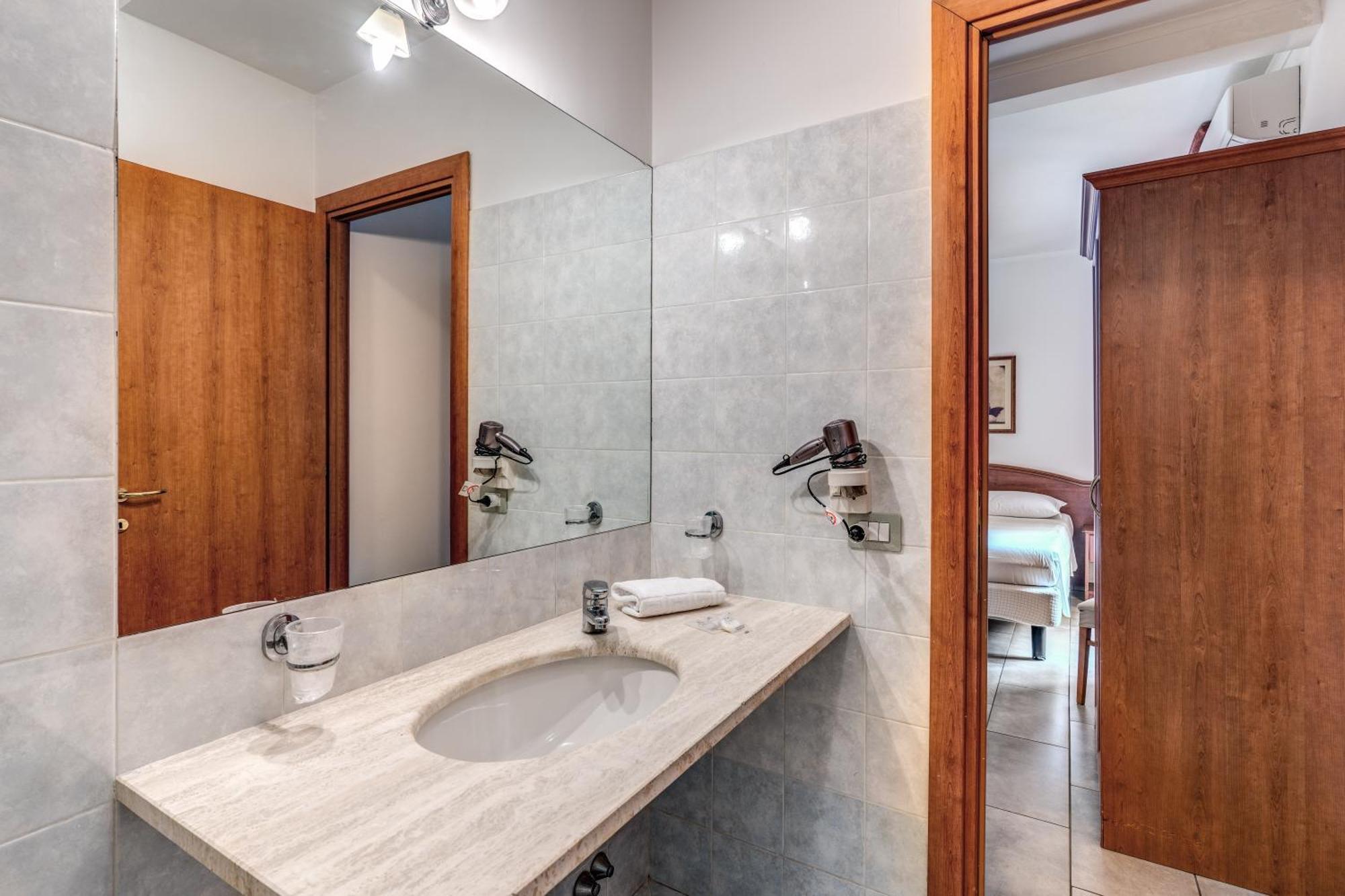 Masterintrastevere Guest house Rome