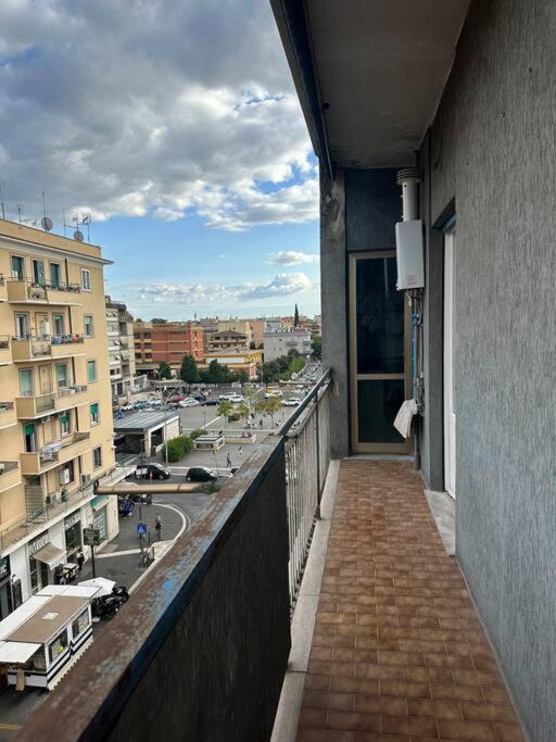 Appartamento Metro C - Centocelle Ampio Con Tre Da Letto *