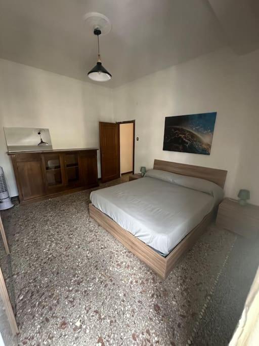 Metro C - Centocelle Ampio Con Tre Da Letto Appartamento *