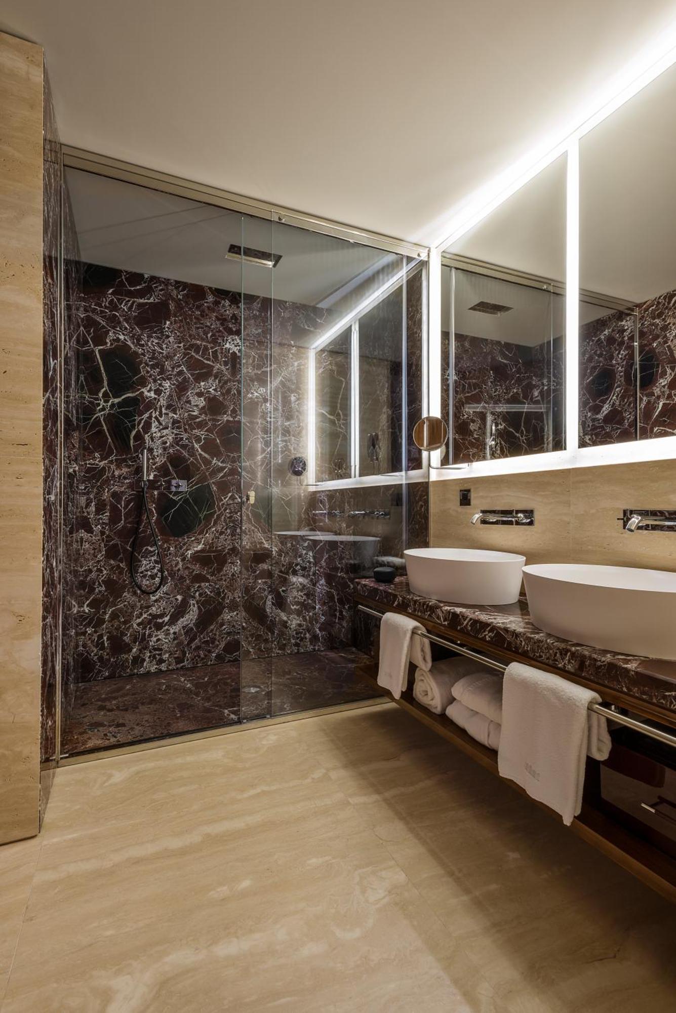 Fendi Private Hotel 5*