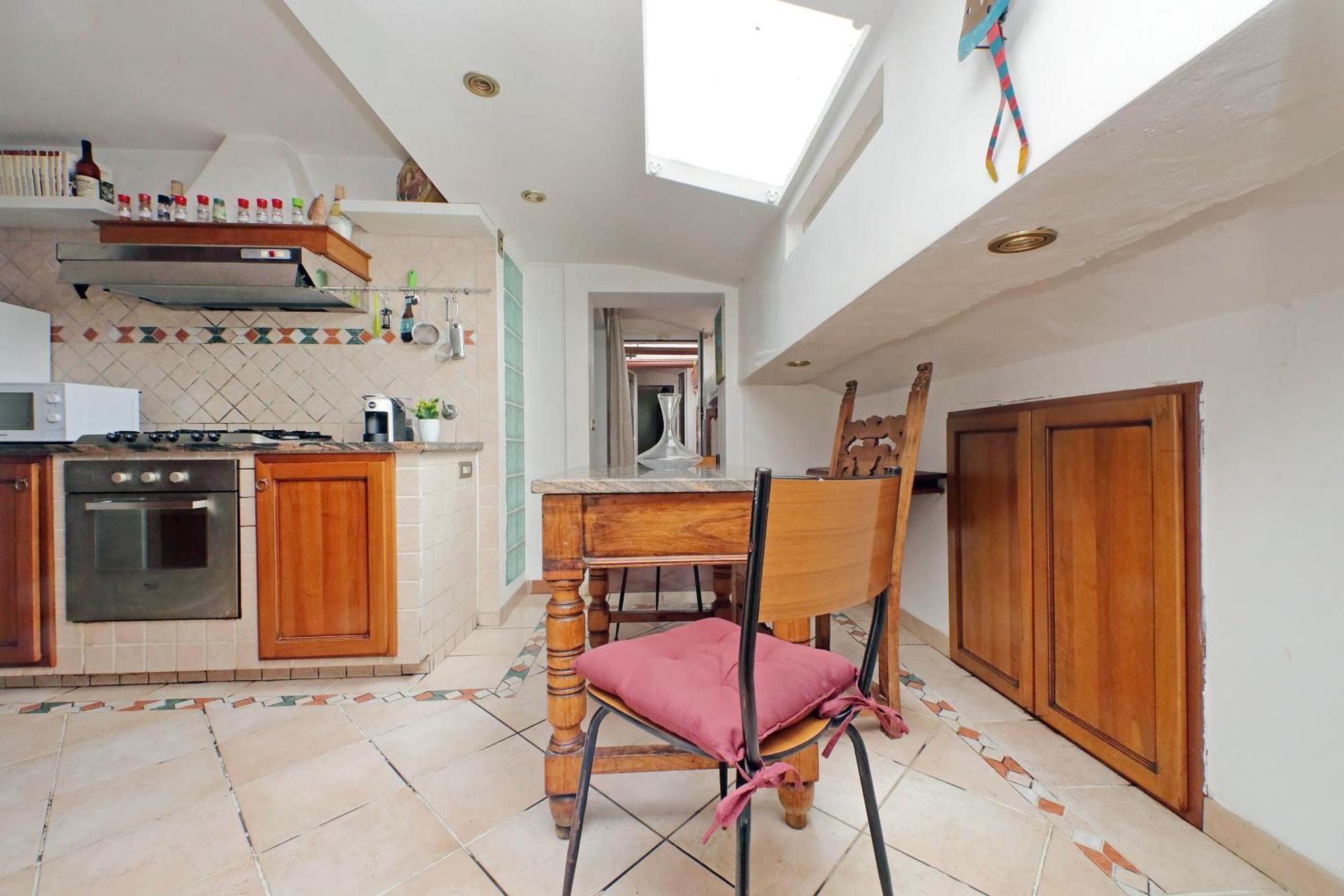 Anno Domini 120 Sqm, Large, Elegant, Near Center Rome