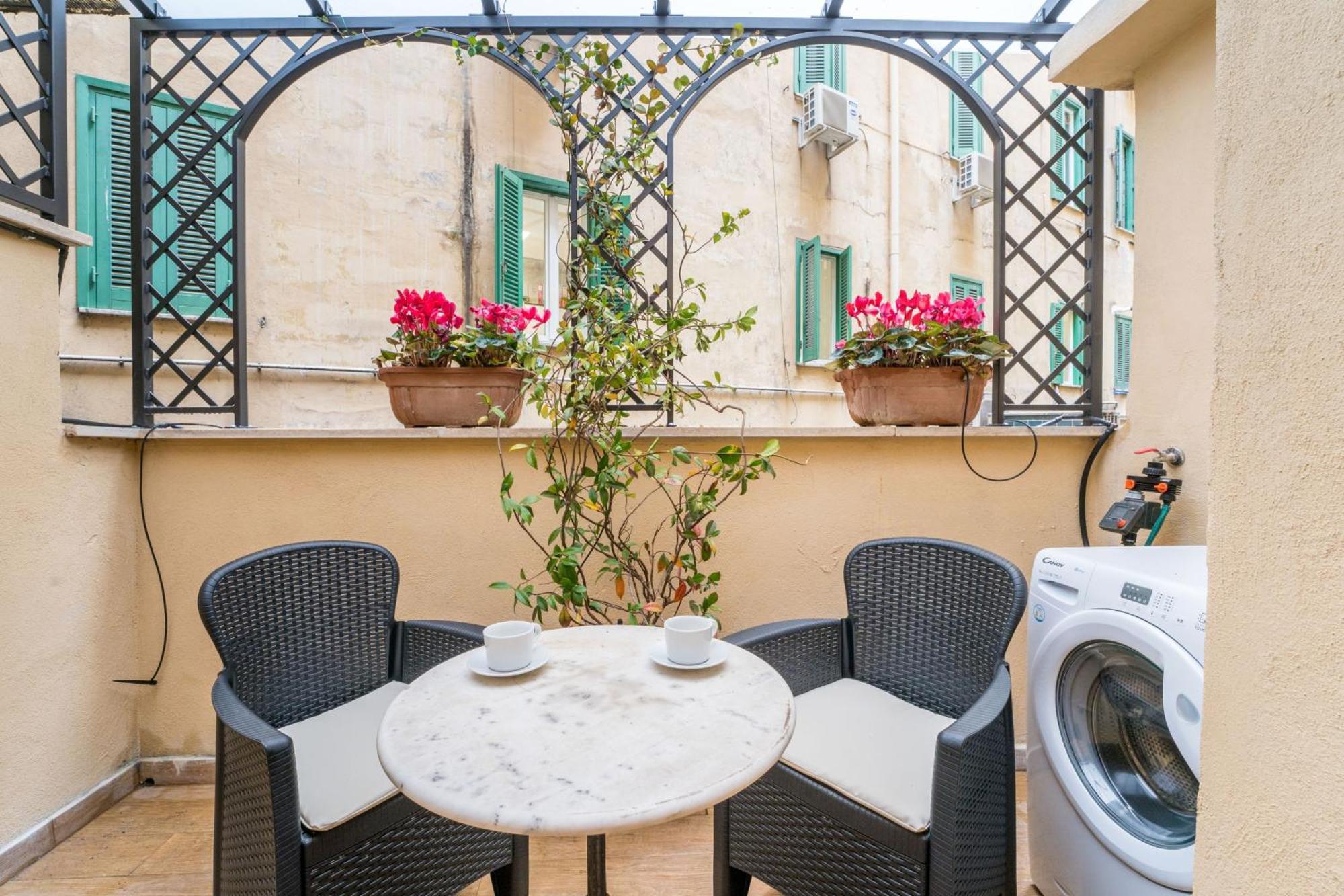 Appartamento Atelier Dello Statuto, A Few Steps From Colosseo *