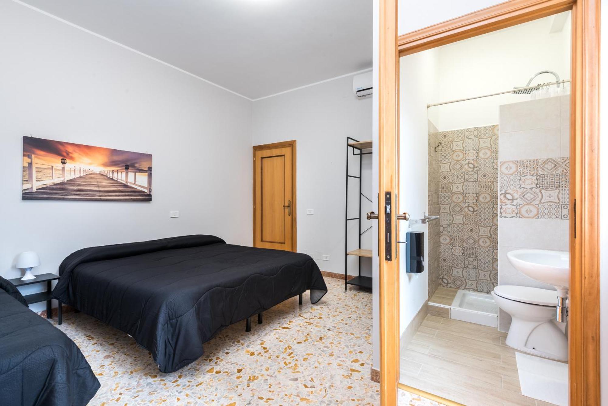 Travelershome Ciampino&Morena Guesthouse Guest house