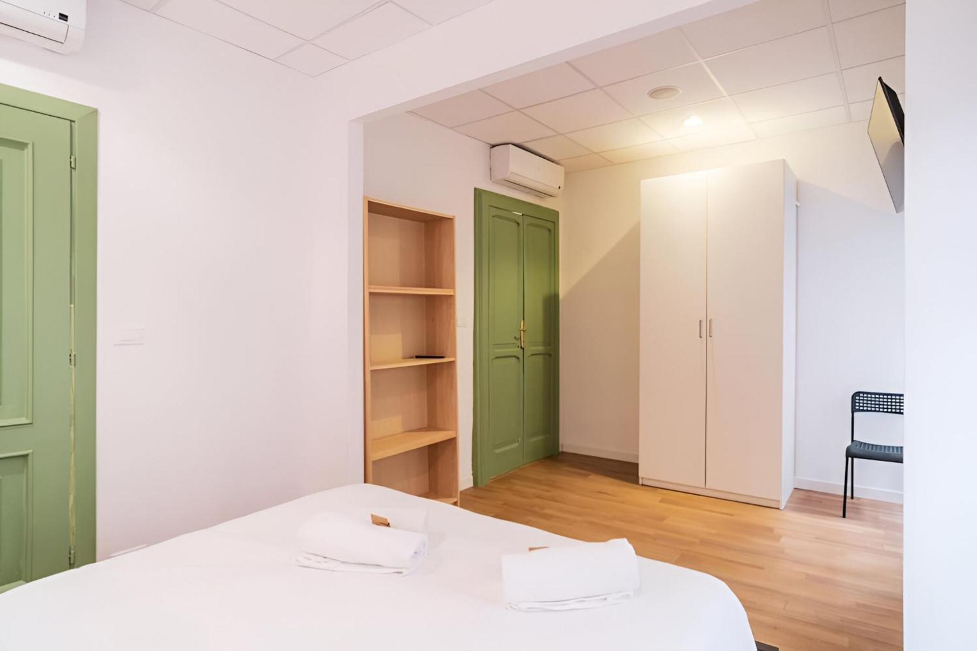 Trevi's Buddyrent Apartment