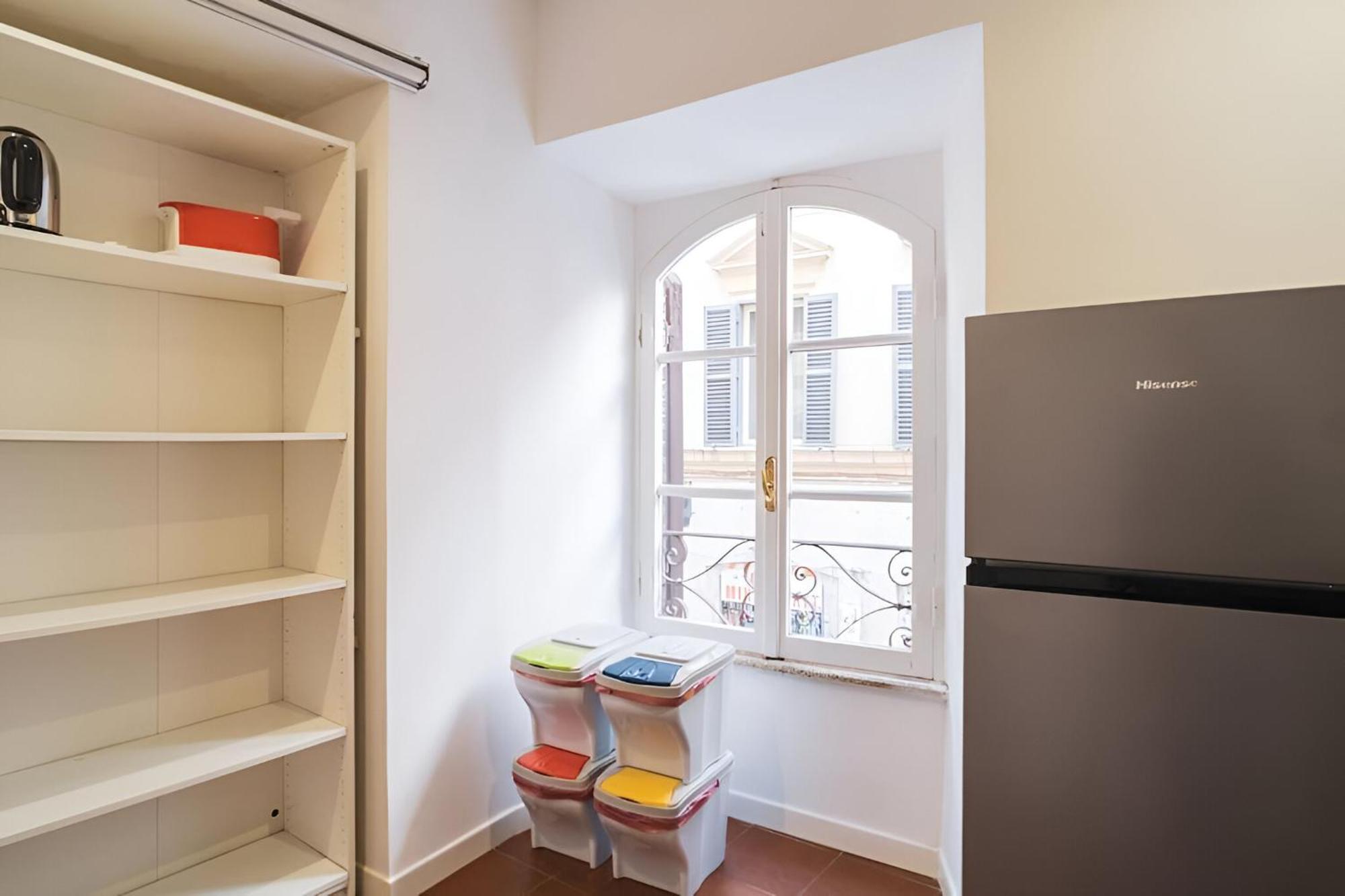 Trevi's Buddyrent Apartment