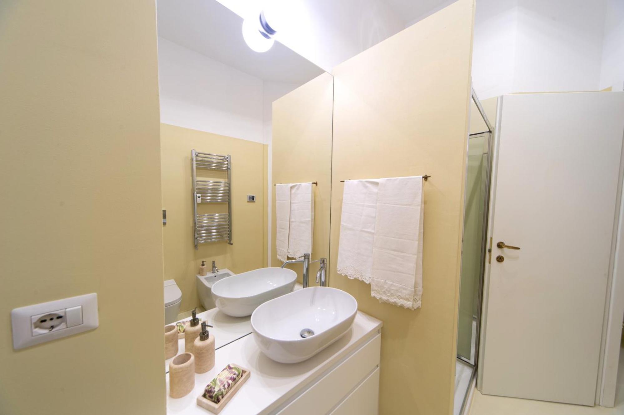 Bernini Stay, Next To Trevi Fountain Apartment *