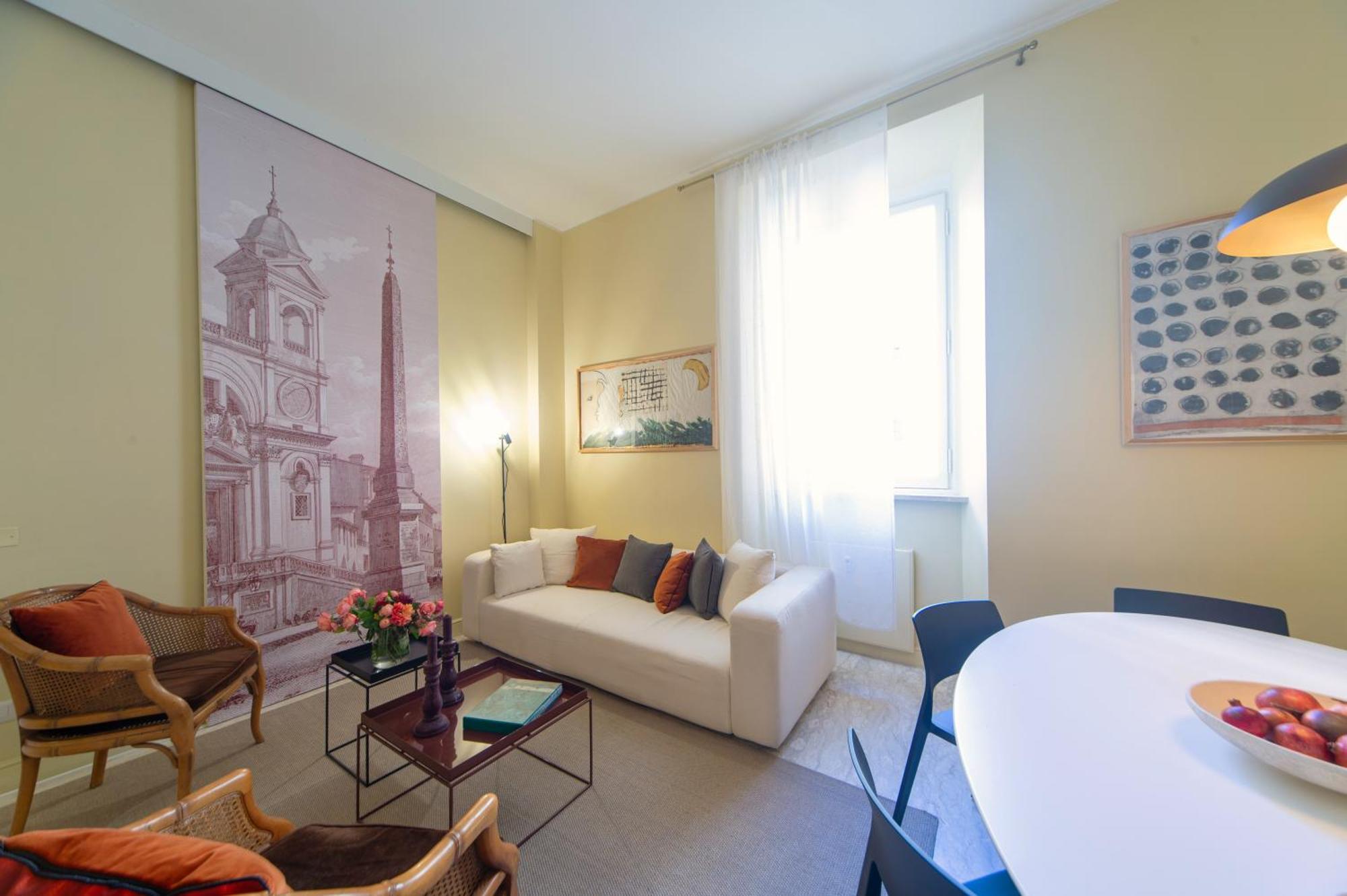 Apartment Bernini Stay, Next To Trevi Fountain *