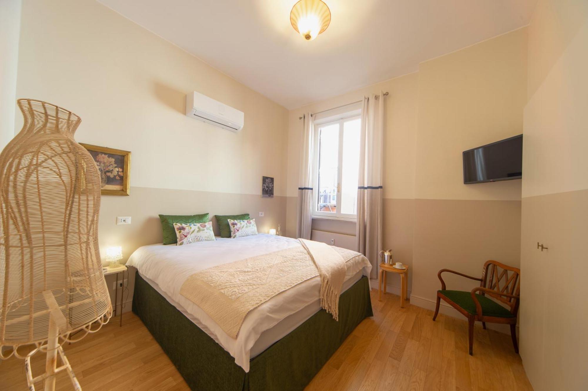 Bernini Stay, Next To Trevi Fountain Apartment *