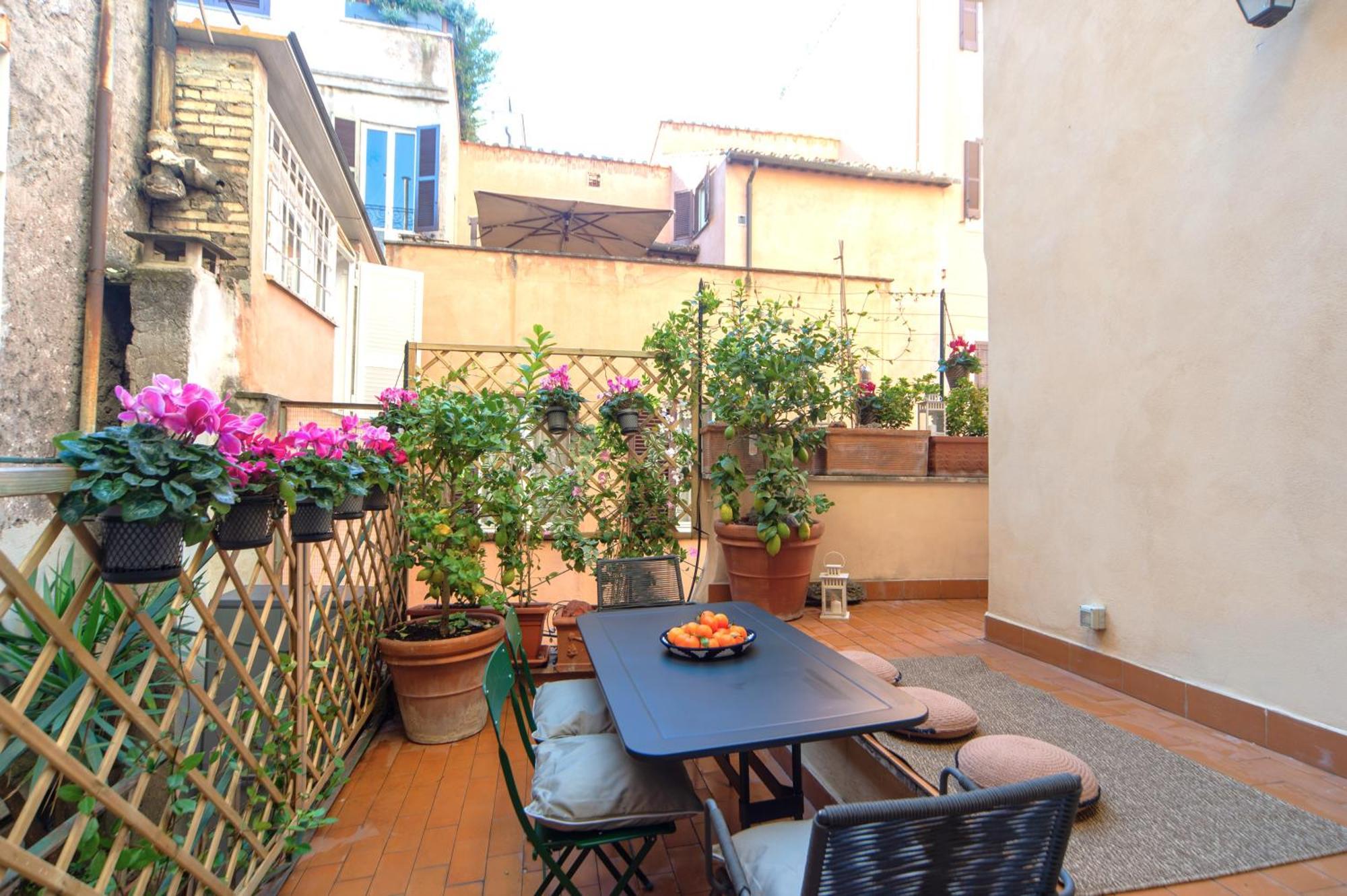 Apartment Bernini Stay, Next To Trevi Fountain