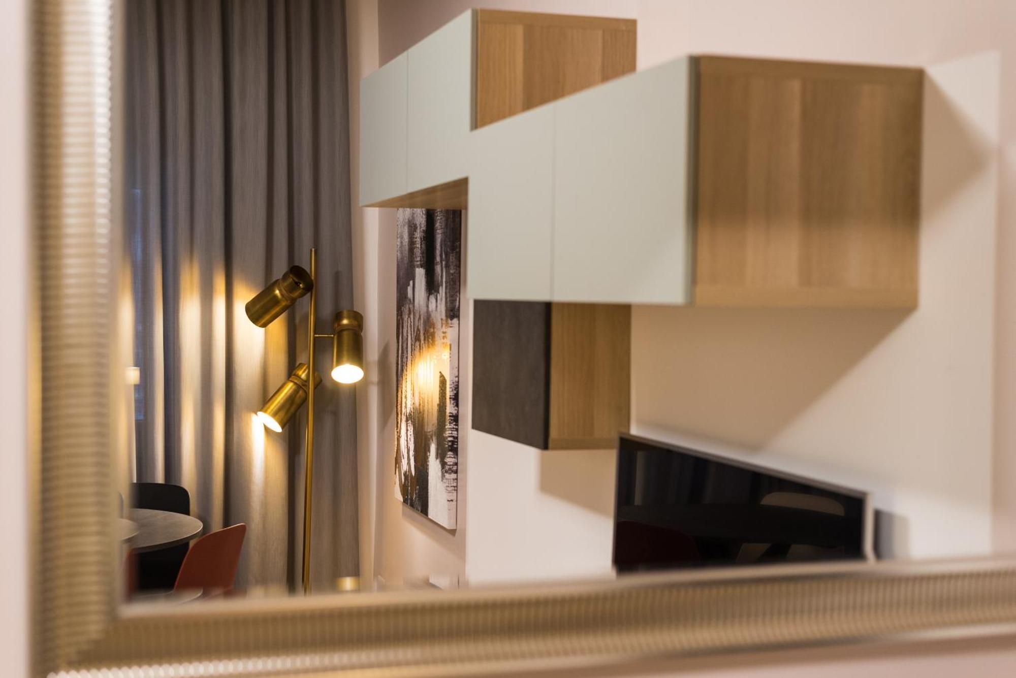 Super Comfort Pisino Street Rome