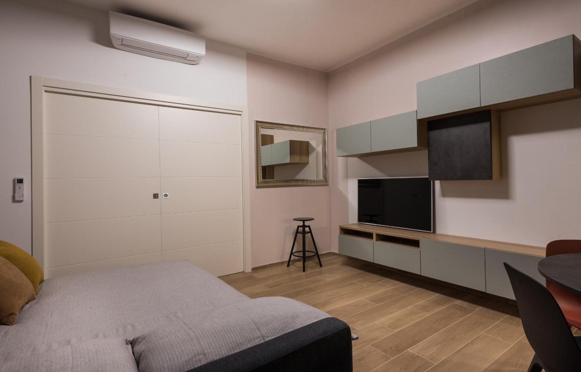 Super Comfort Pisino Street Apartment