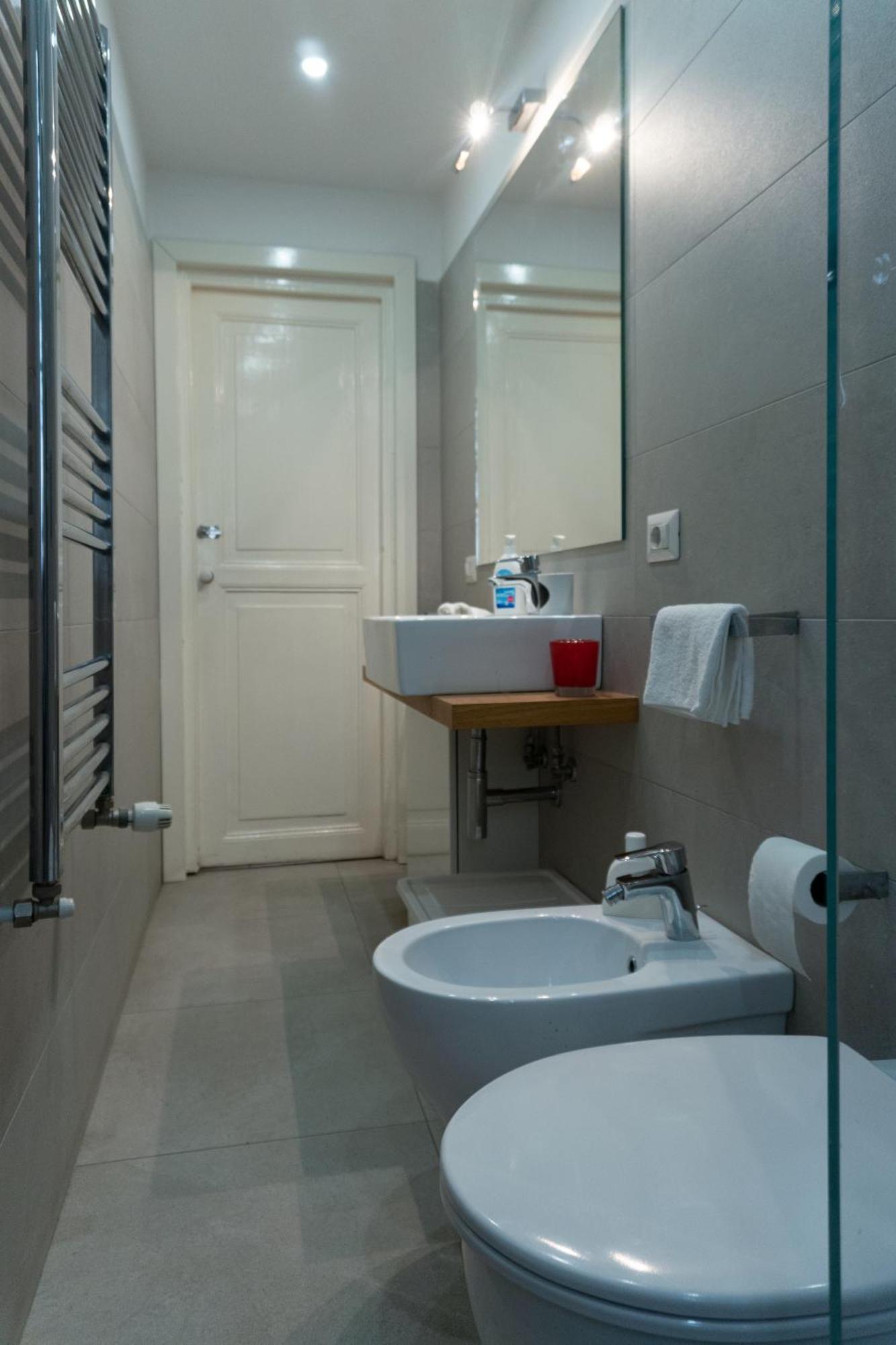 Gallery Apartment, Near The Vatican * Rome