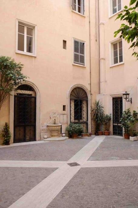 Beautiful Next To Piazza Di Spagna