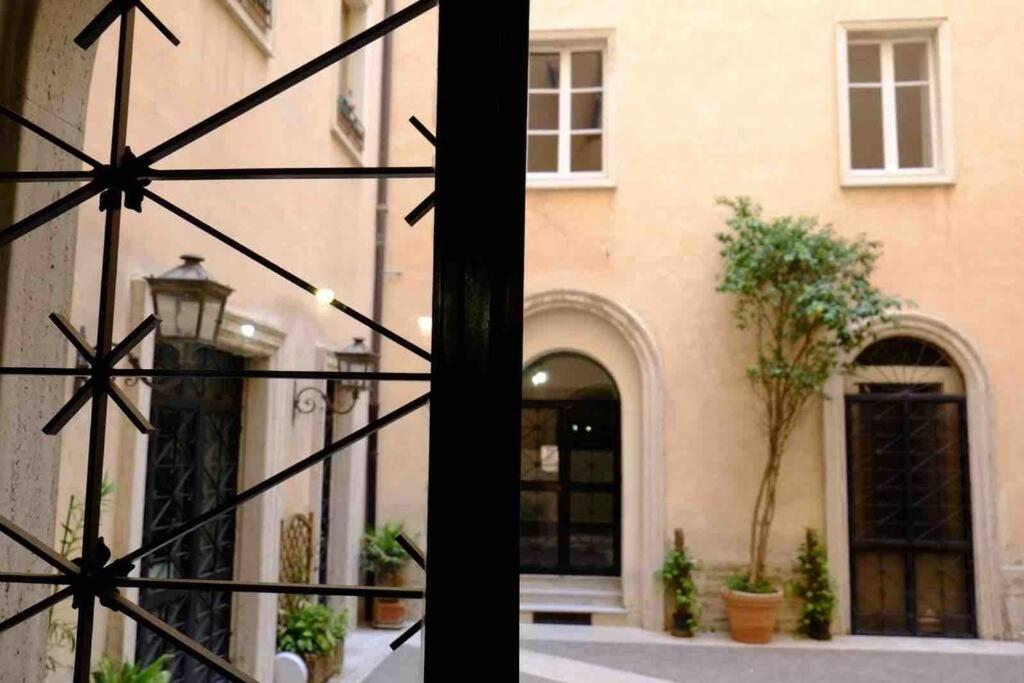 Apartment Beautiful Next To Piazza Di Spagna Rome