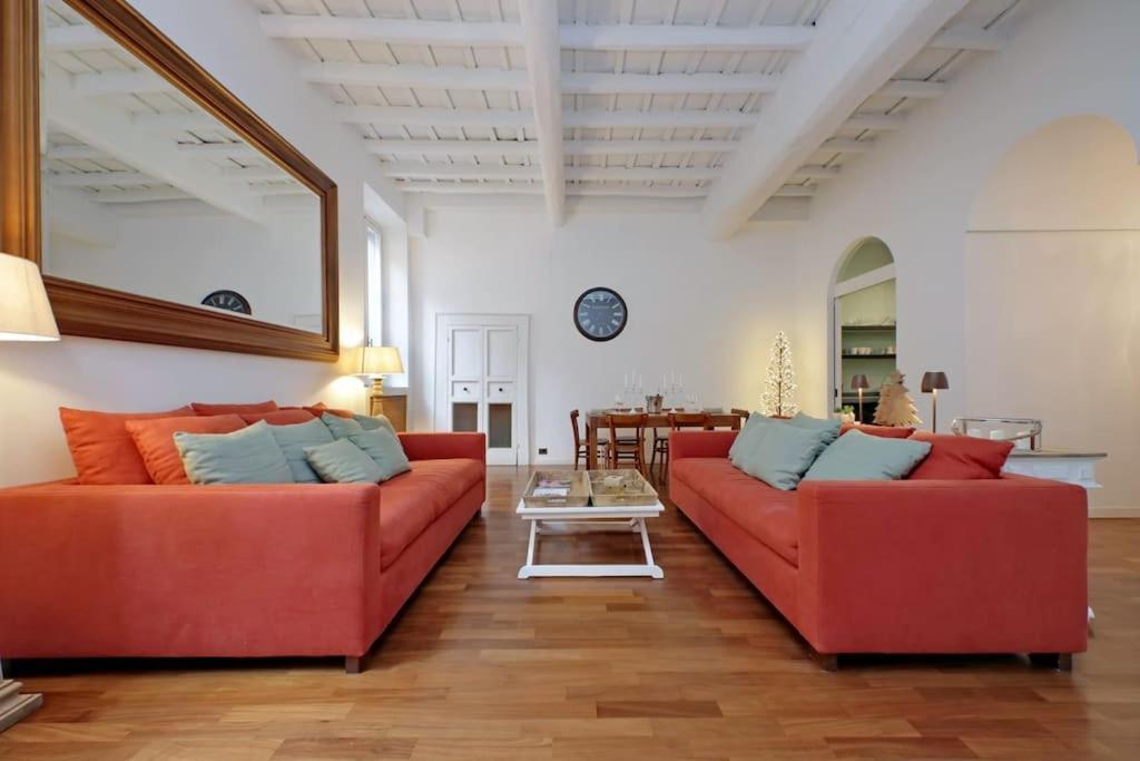 Lungaretta Apartment *