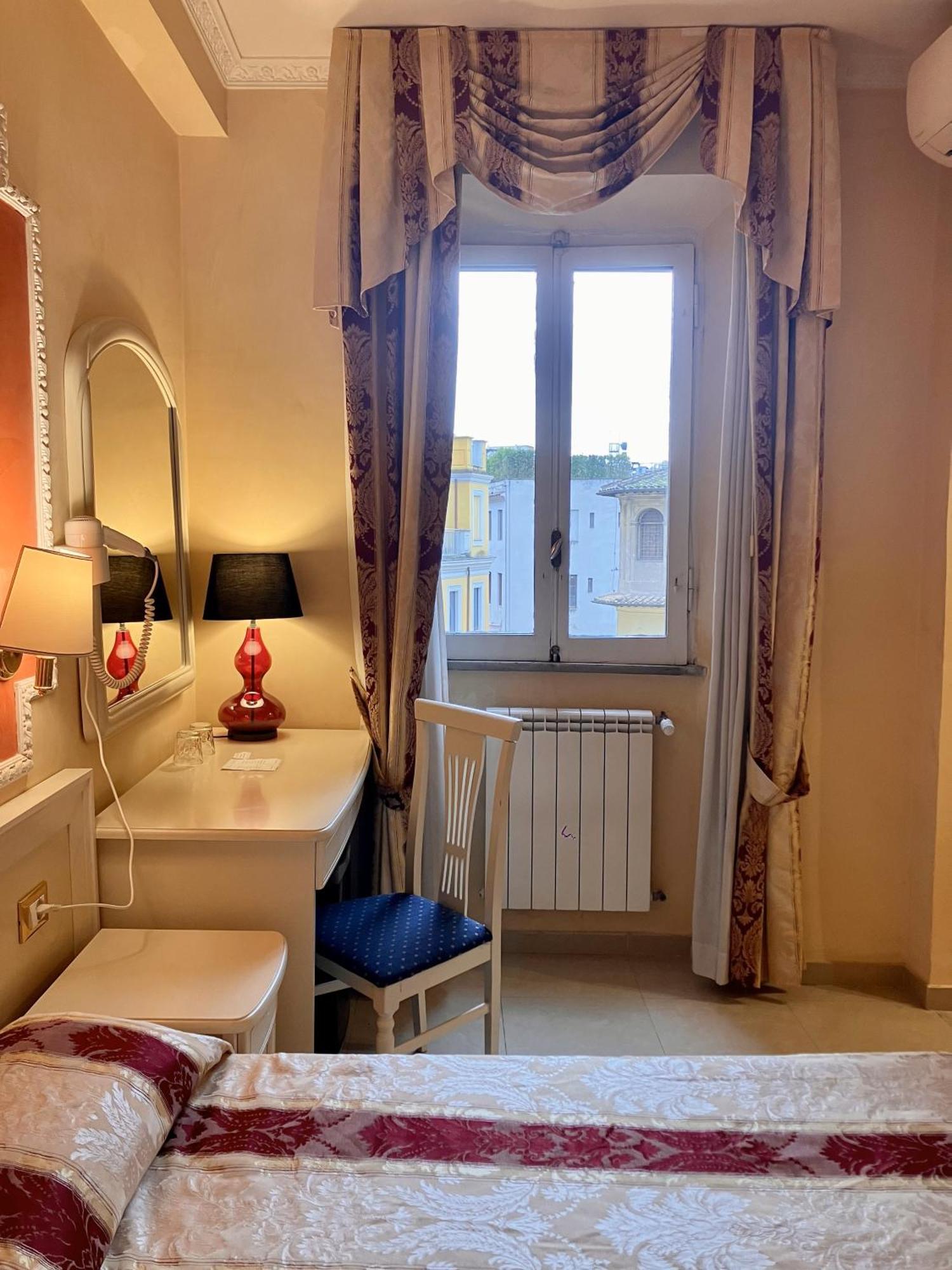Hotel Erdarelli 3*