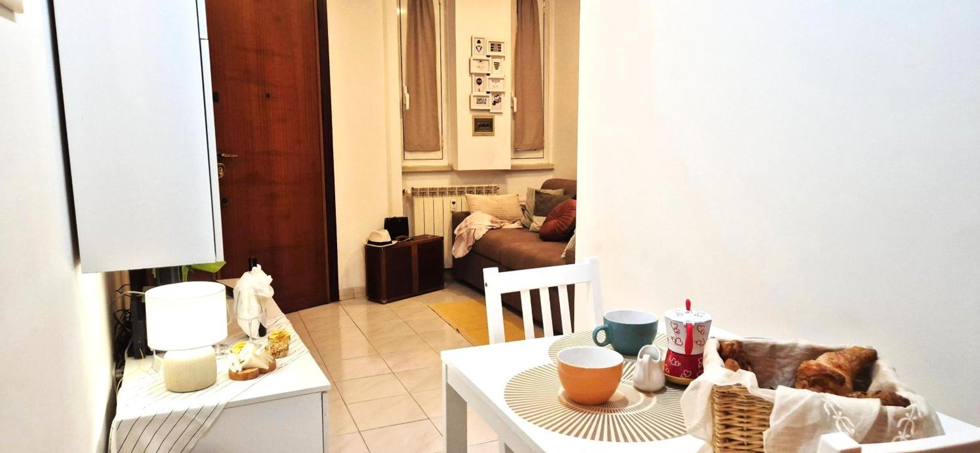 A Casa Di Chi, Family, Near Metro