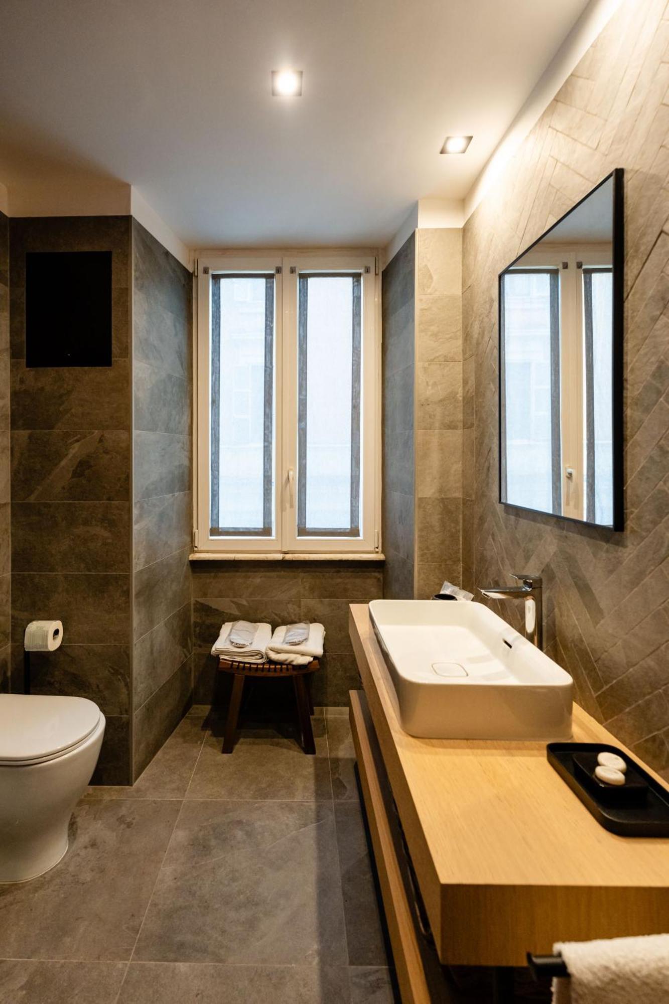 Apartment Tolemaide Orange Rome