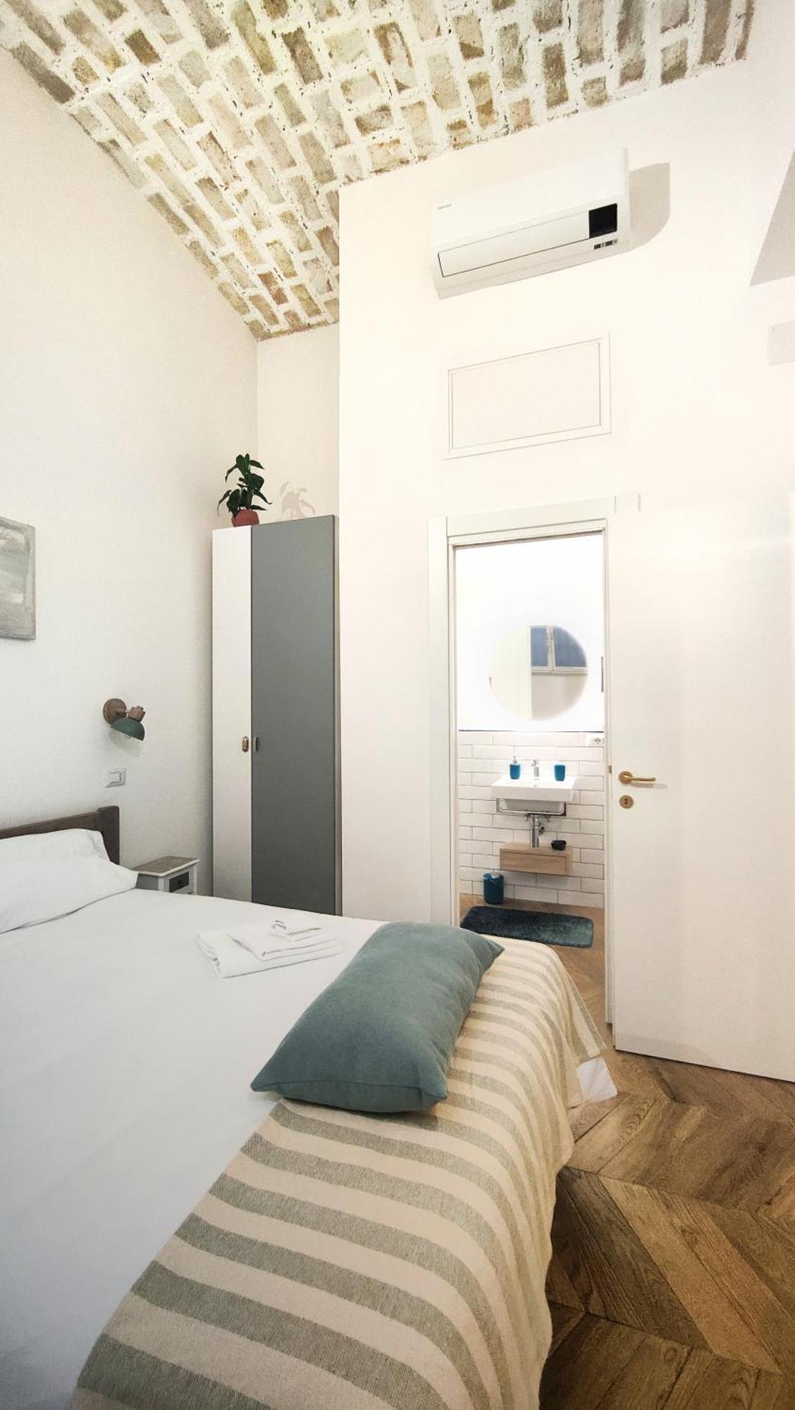 Apartment Vera Suite&apartment - Charming 3 Bedroom - 20min Walk From Colosseum