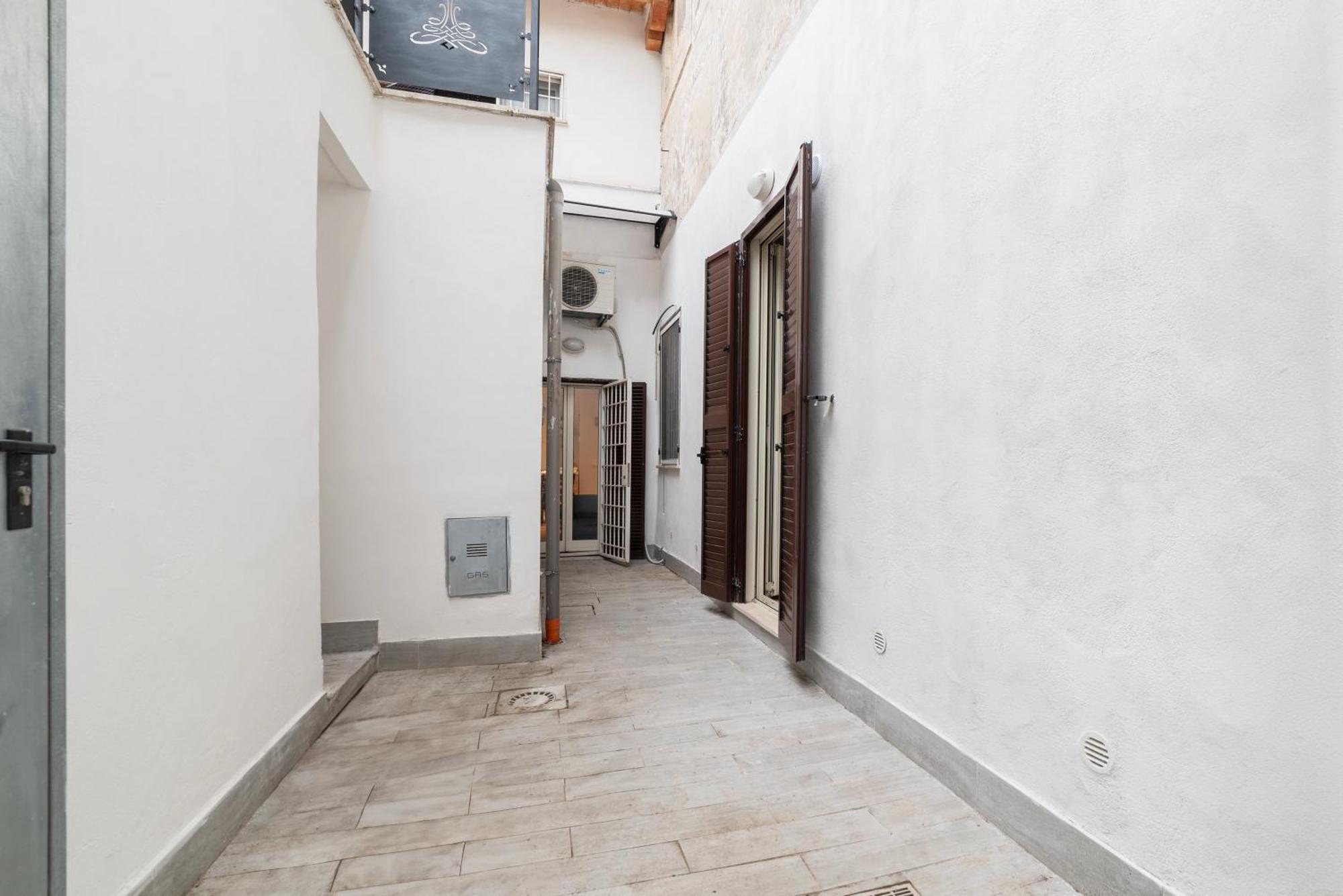 Mm Piramide Apartment *