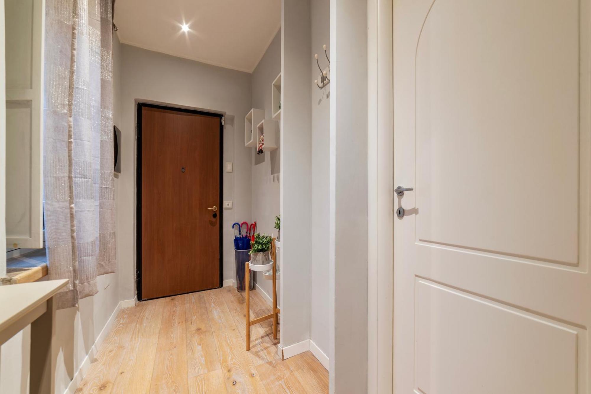 Apartment Mm Piramide Rome