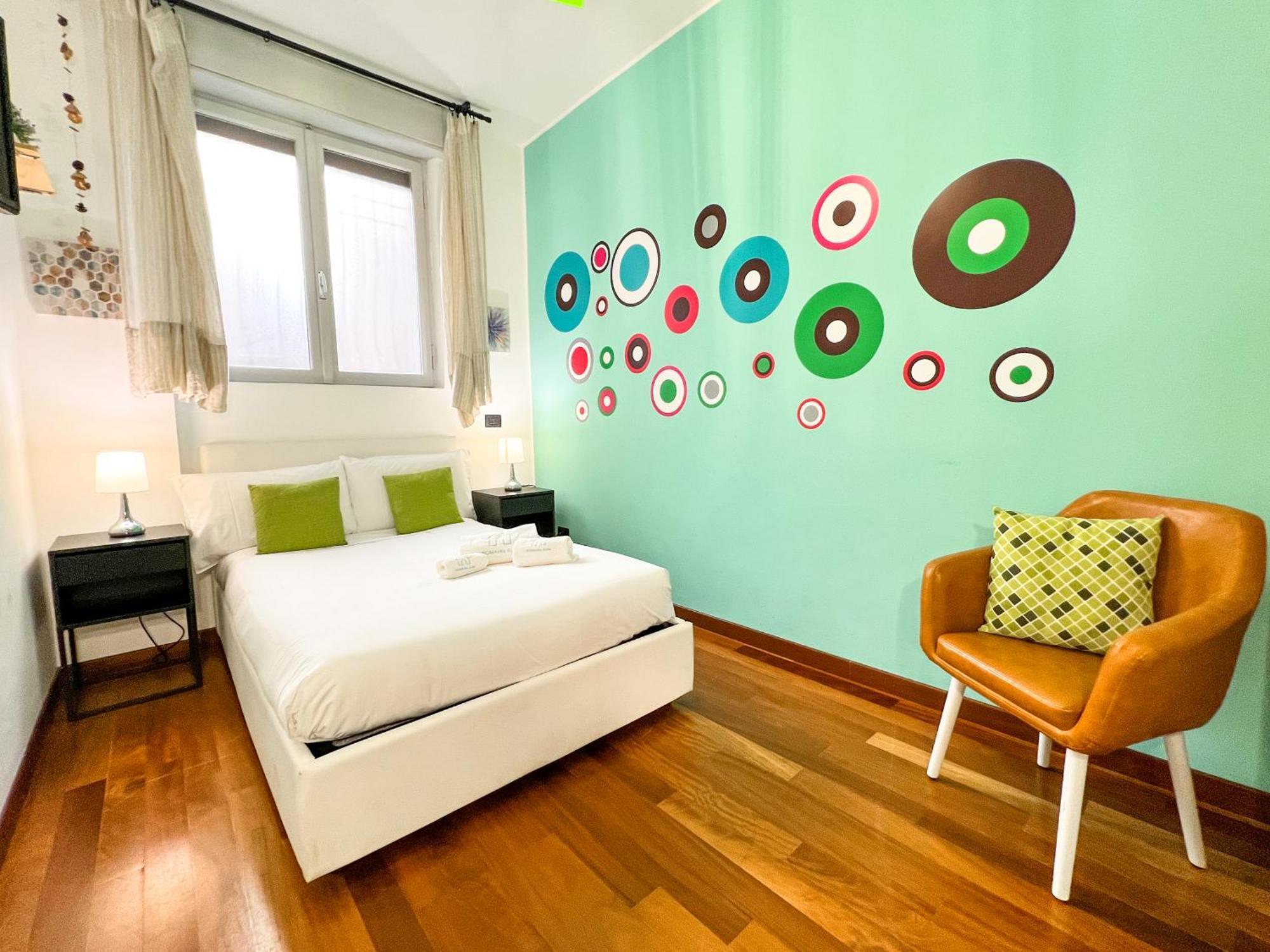 Appartamento Unique House - 3 Bedrooms & 2 Bathrooms With 4 Beds - 100 Meters To The Metro A Roma