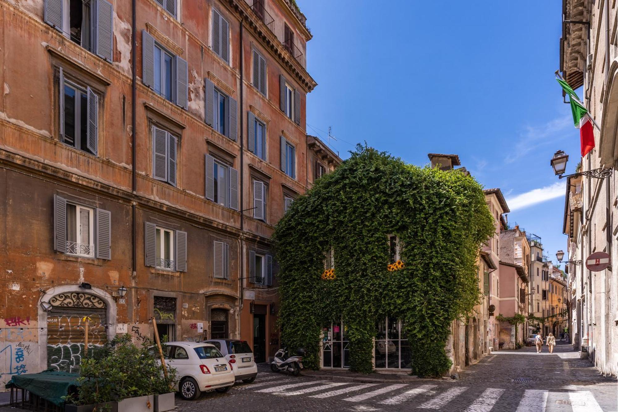 Elegant Two Bedroom Apartment-colosseum Apartment Rome