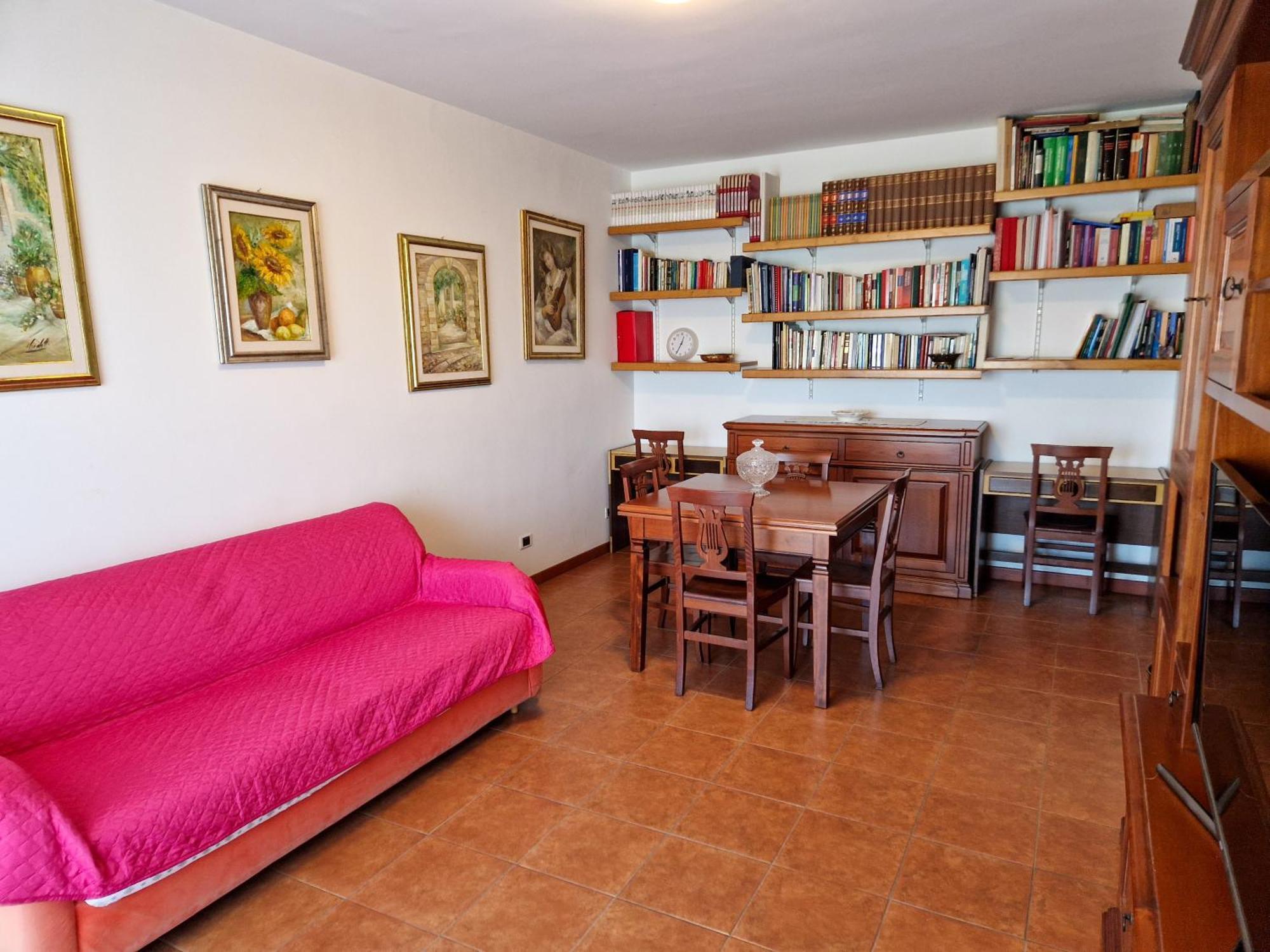 Domus Divi - Eur Torrino Apartment *